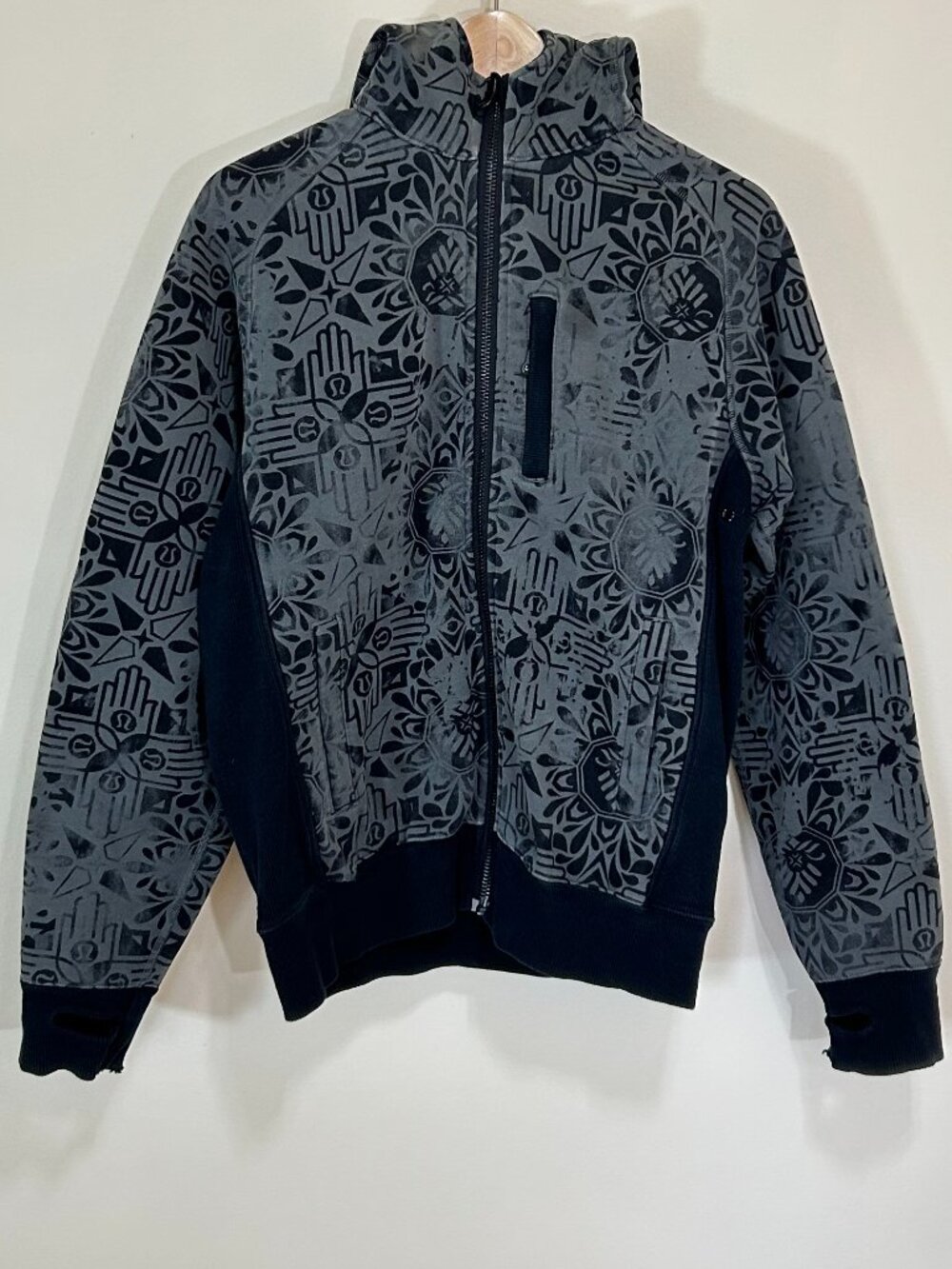Lululemon Athletica Scuba Hoodie Grey and Black